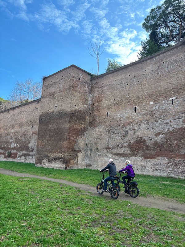 mura-latine-via-appia-guide2