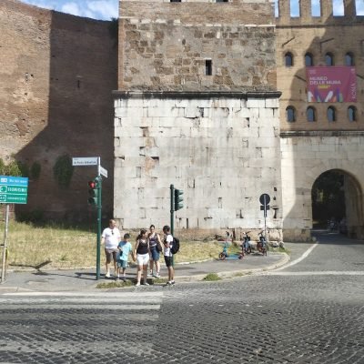 via-appia-guide-door